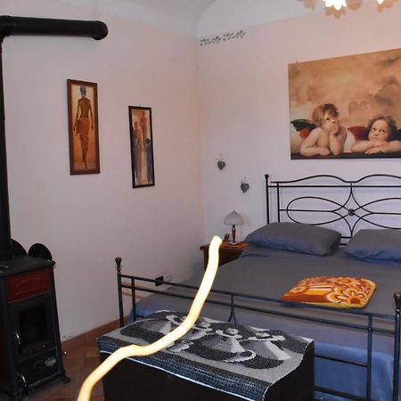 Lequio Tanaro La Casa Di Enzo Bed & Breakfast エクステリア 写真