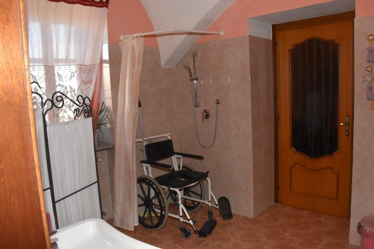 Lequio Tanaro La Casa Di Enzo Bed & Breakfast エクステリア 写真
